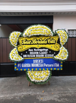 Papan Bunga Duka di Kebawetan